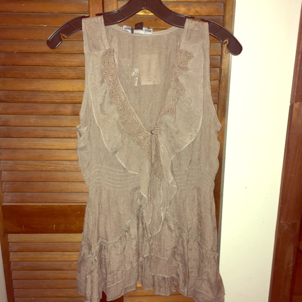 Loose Romantic Lace Vest